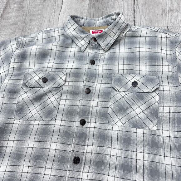 Wrangler Sherpa Lined Flannel Shirt Jacket Men's XL Gray Plaid Workwear Shacket - Picture 3 of 9